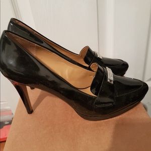 High-heeled Leather Pumps
